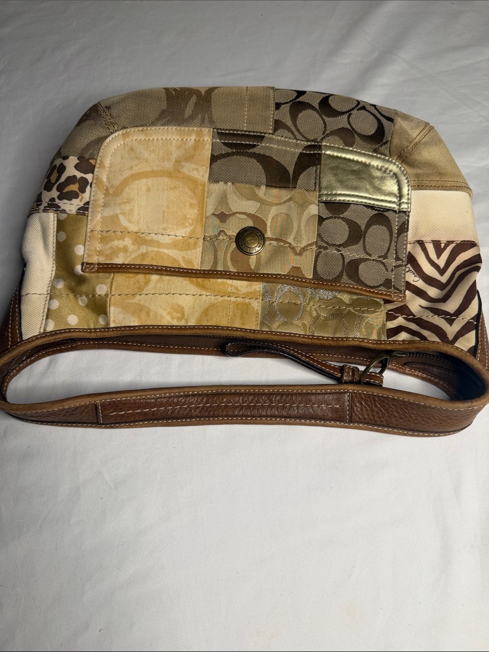Vintage Coach Patchwork Signature Shoulder Bag in Beige Brown - Picture 10 of 12